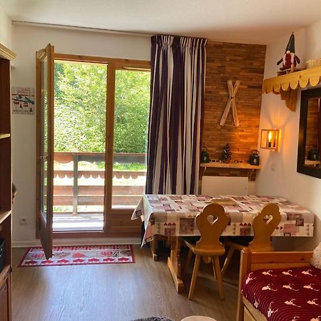 Appartement Risoul, 2 pièces, 6personnes avec Piscine Extérieur photo