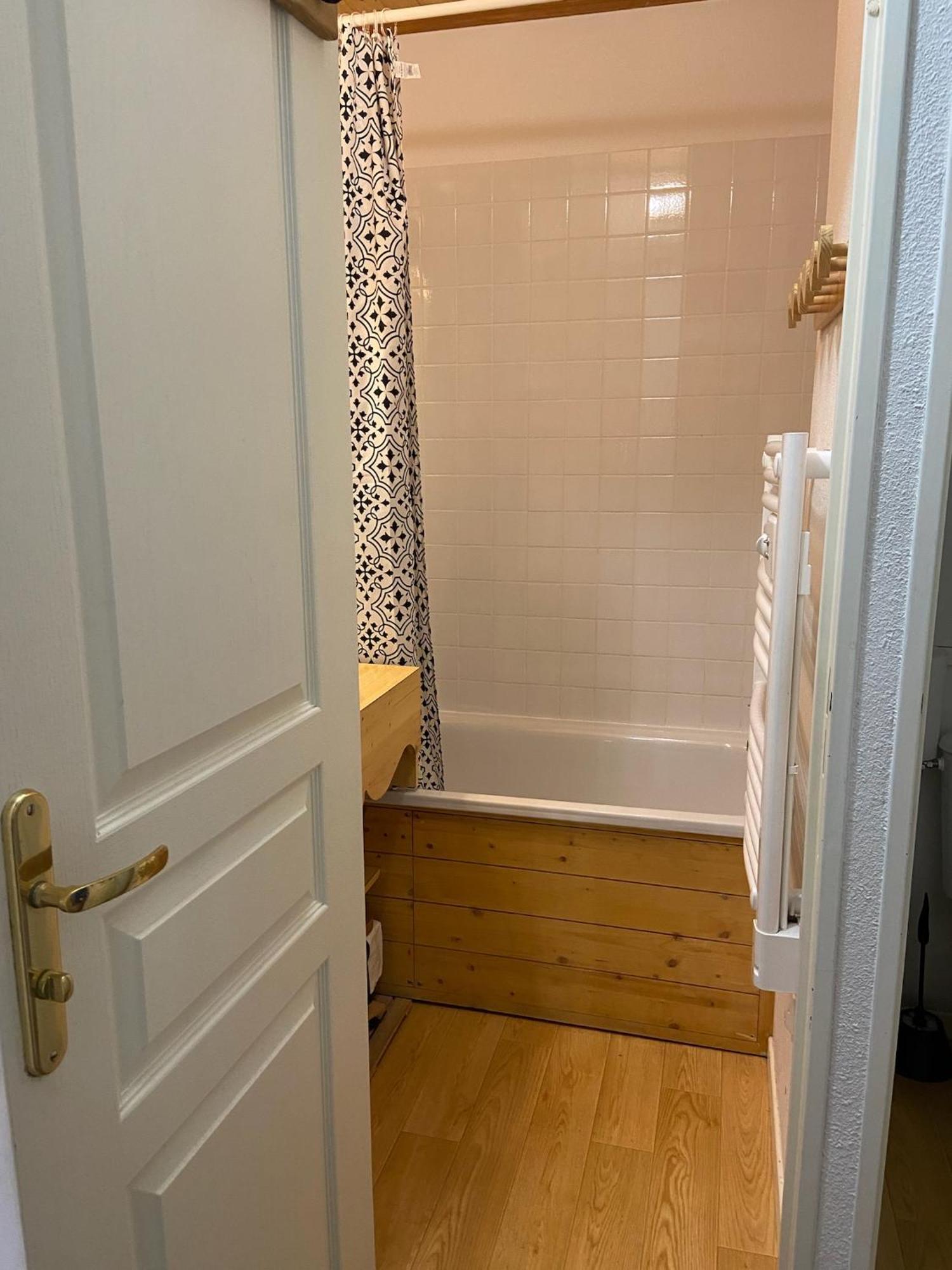Appartement Risoul, 2 pièces, 6personnes avec Piscine Extérieur photo